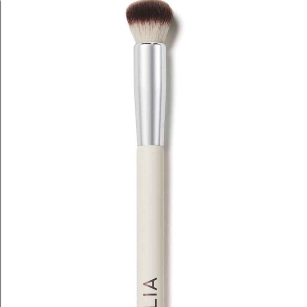 ILIA Complexion Brush